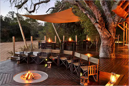 Rhino Post SAfari Lodge