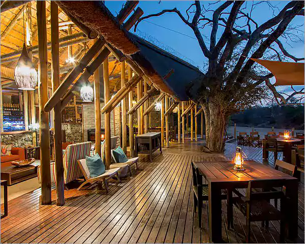 Rhino Post SAfari Lodge Kruger Park